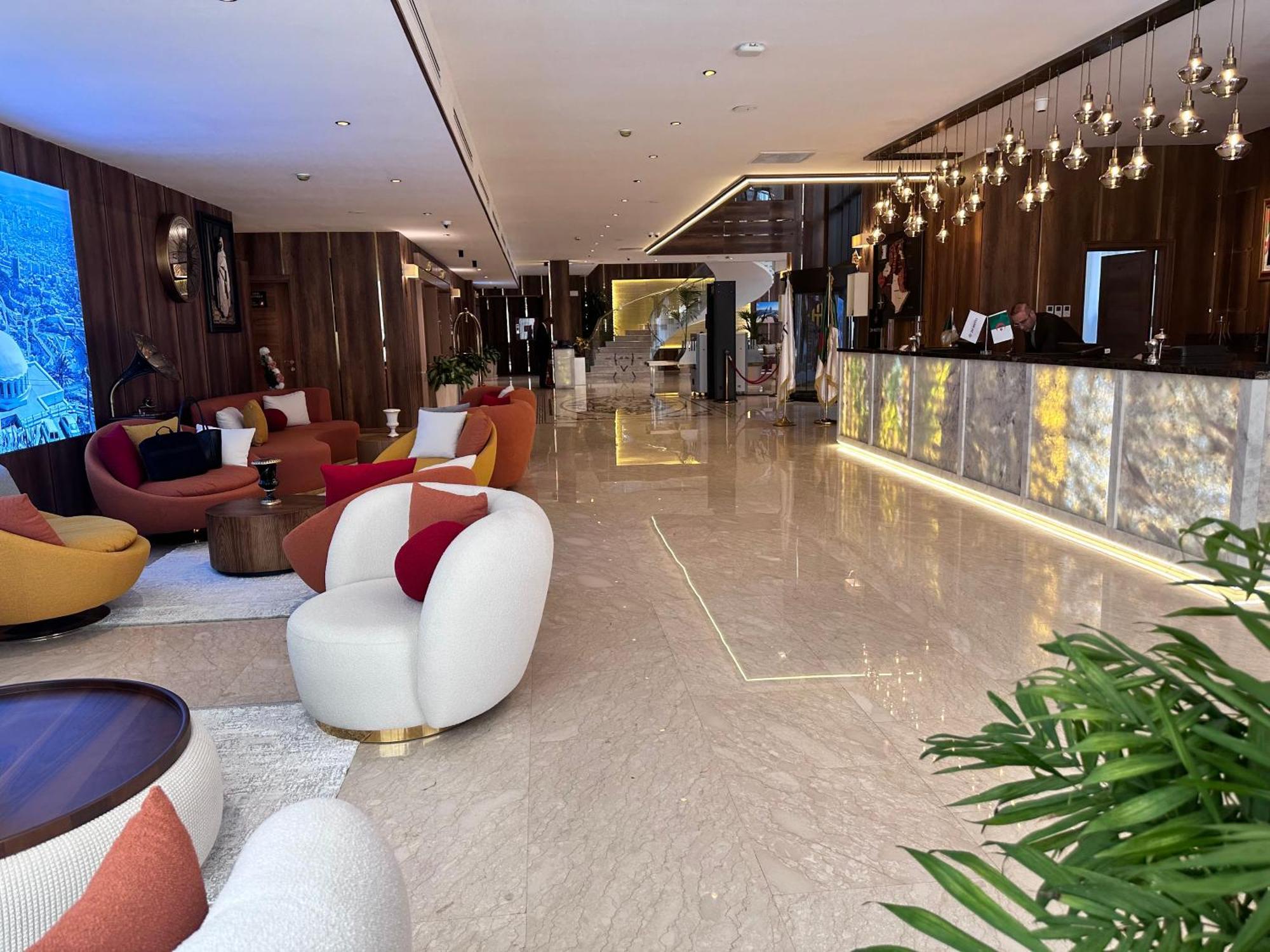 2H Hotel Oran Eksteriør bilde