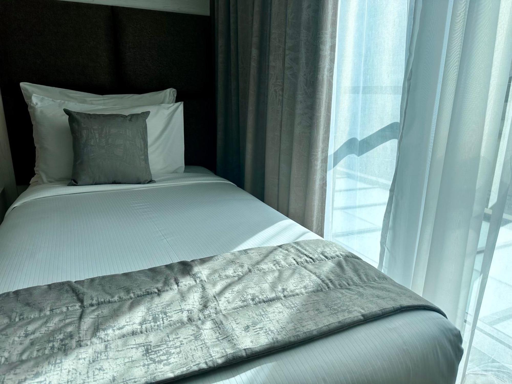 2H Hotel Oran Eksteriør bilde