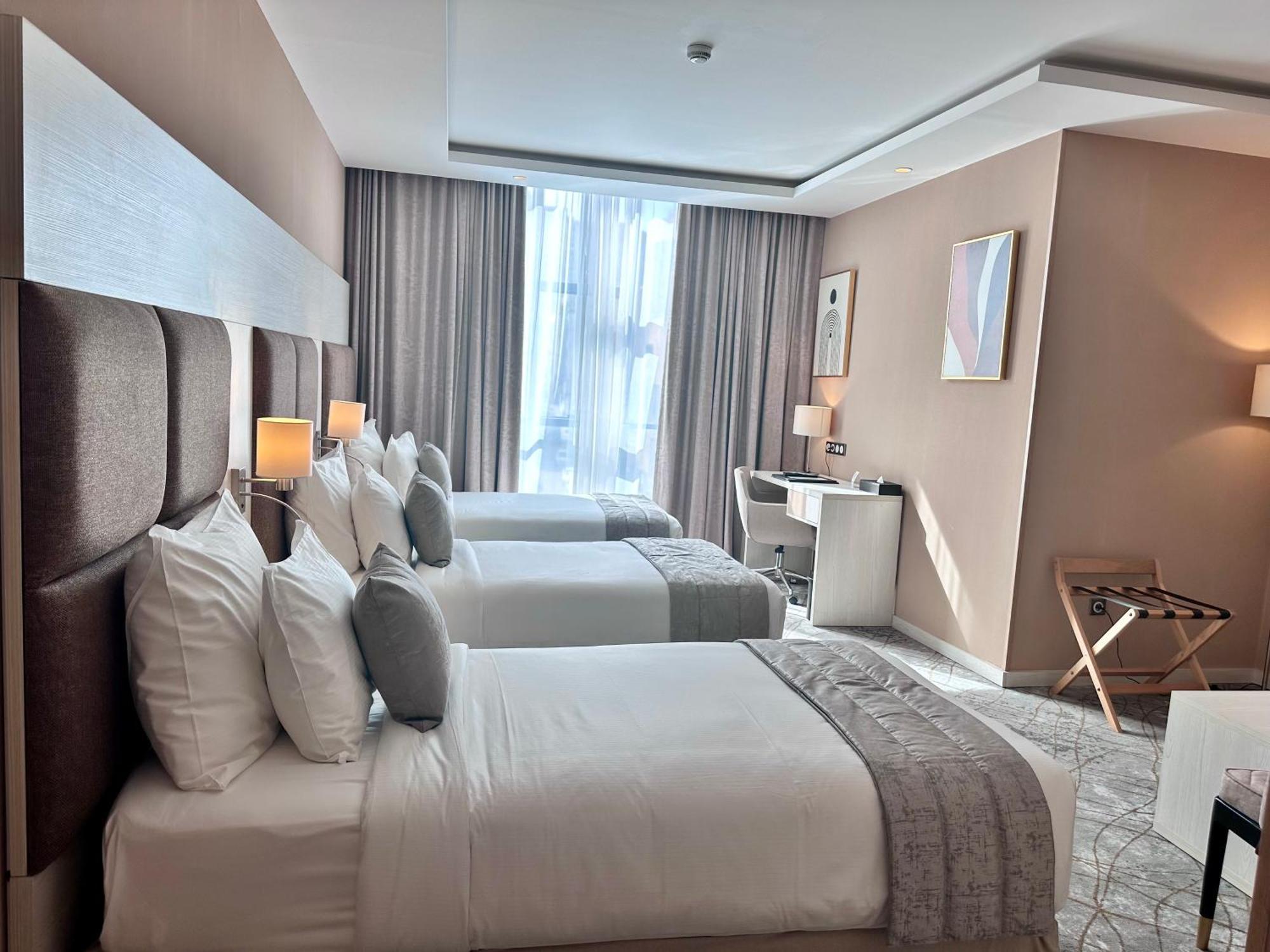 2H Hotel Oran Eksteriør bilde